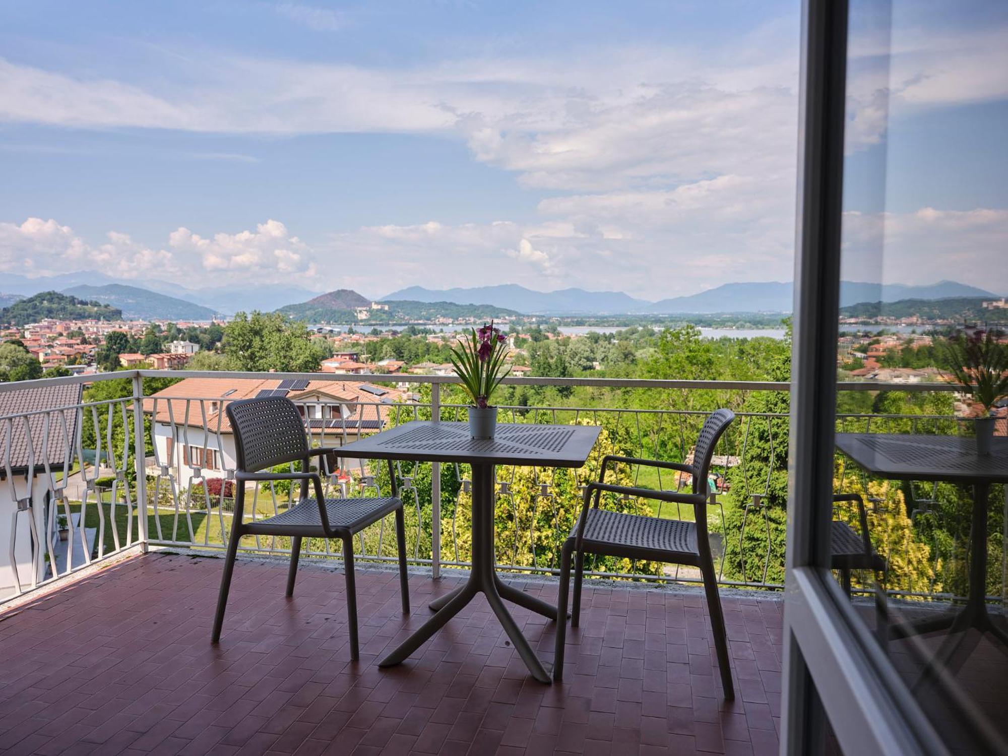 Casa Ierardi - Appartamento Arona Bellavista Exteriér fotografie